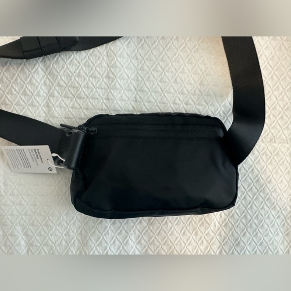 Lululemon Unisex Everyday Belt Bag 1L NWT!!! - Picture 11 of 13